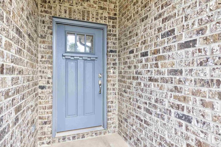 Property Photo:  1940 Cambridge Park Dr  FL 32563 