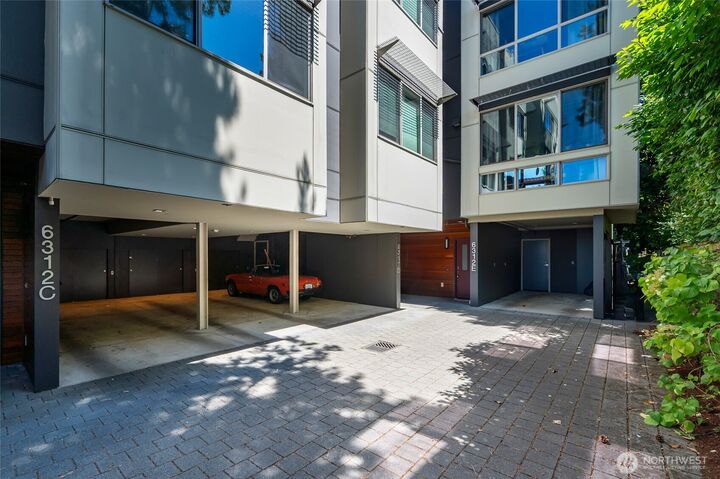 Property Photo: 6312 32nd Avenue NW F WA 98107