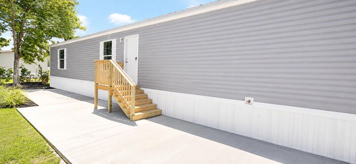 Property Photo: 820 Maryland Avenue FL 33440