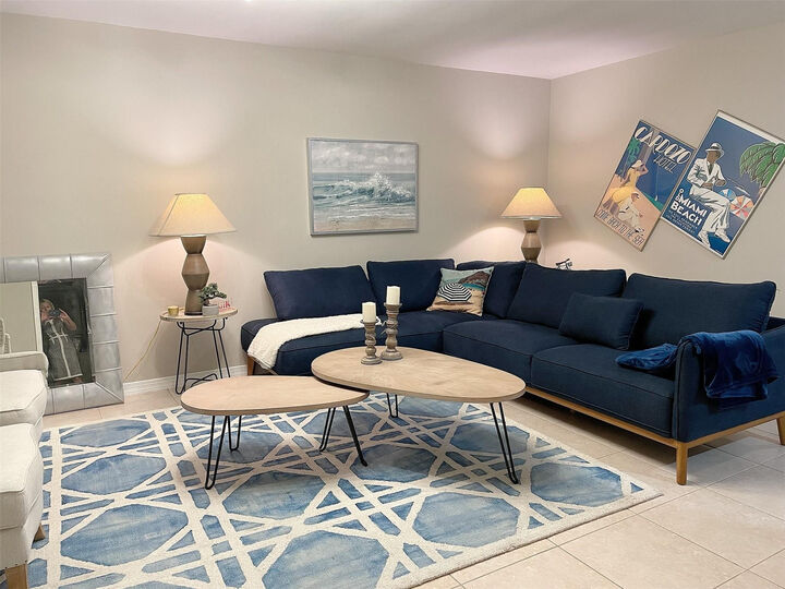 Property Photo:  1641 NE 55th Street  FL 33334 