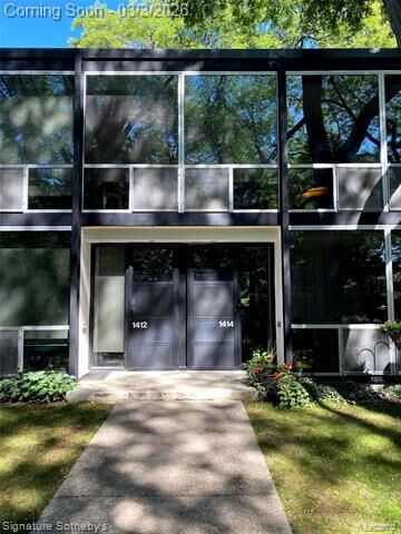 Property Photo:  1414 Joliet Place  MI 48207 