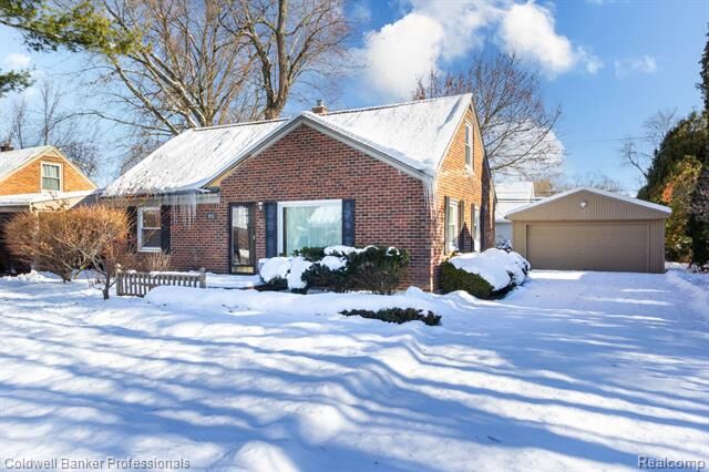 Property Photo: 1921 Beverly Street MI 48320