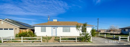 Property Photo:  920 S Farragut St  CA 93555 