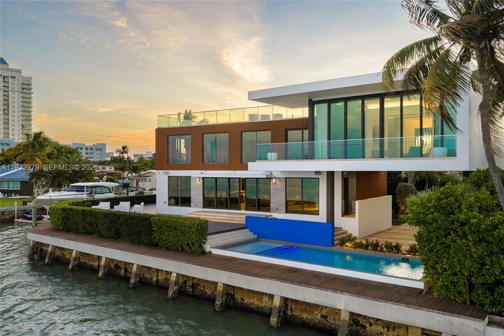 Property Photo:  1270 NE 82nd St  FL 33138 