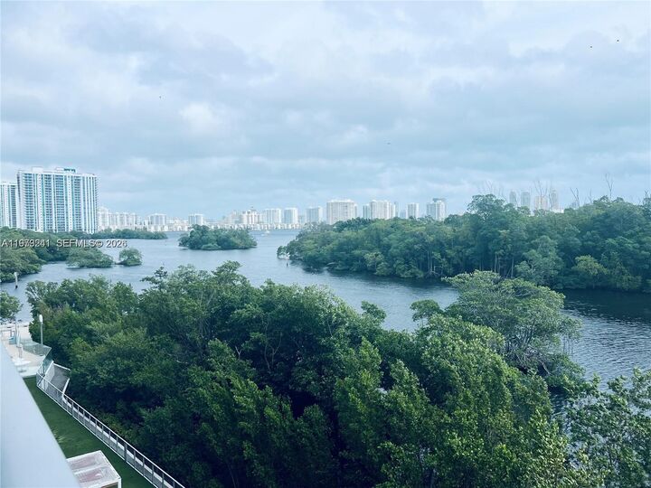 Property Photo:  16385 Biscayne Blvd 421  FL 33160 