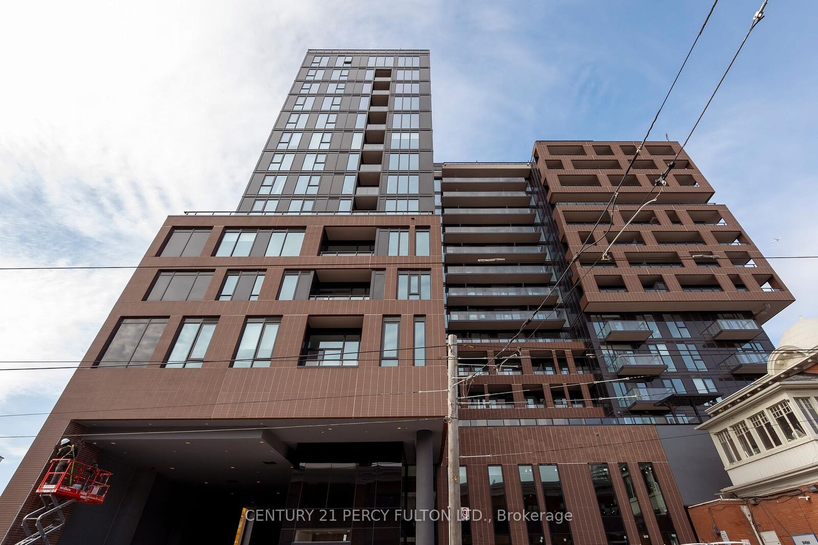 Property Photo:  270 Dufferin Street 201  ON M6K 0H8 