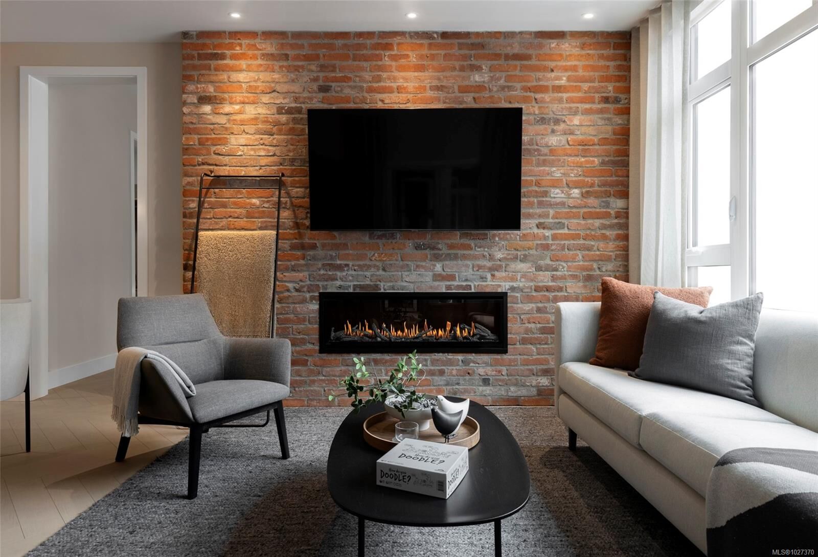 Property Photo:  425 Lampson St 311  BC V9A 0K5 