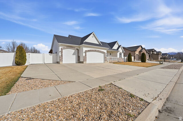 Property Photo: 1728 Dallas St S UT 84075