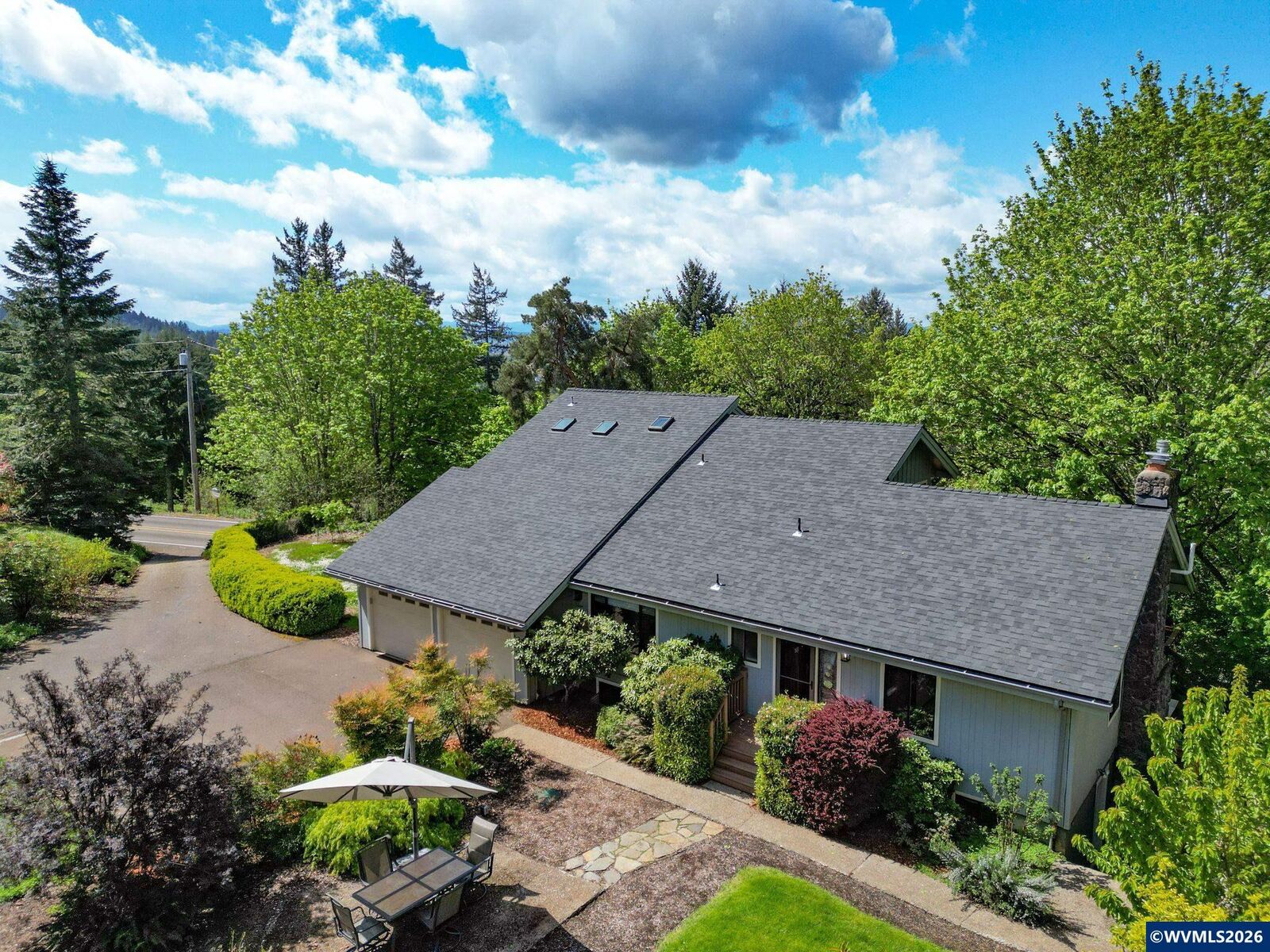 Property Photo:  3904 Viewcrest Rd S  OR 97302 