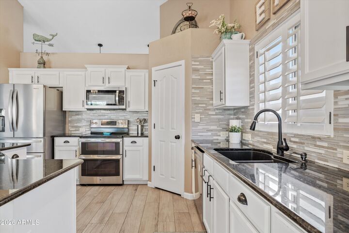 Property Photo:  3620 E Baranca Court  AZ 85297 