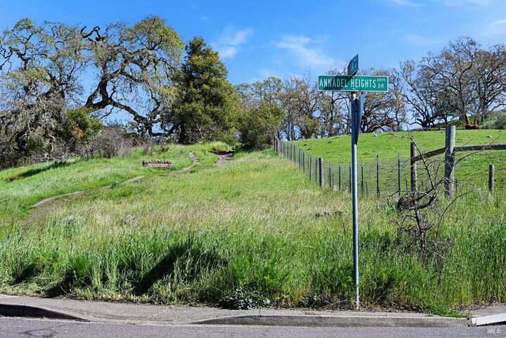 Property Photo: 2866 Dusty Stone Court CA 95405