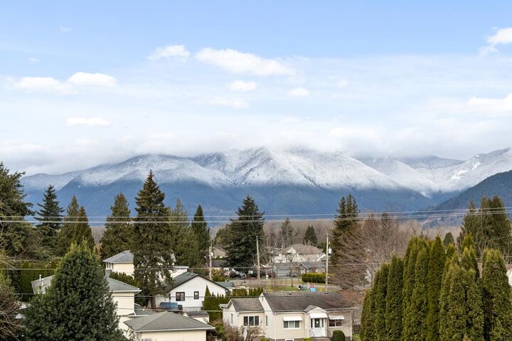 Property Photo: 9450 Robson Street 309 BC V2P 4E4