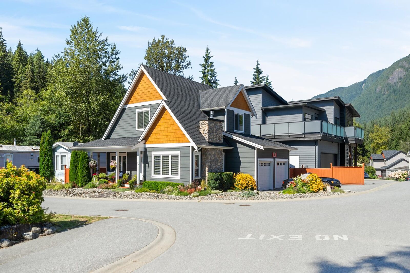 Property Photo:  3295 Sunnyside Road 87  BC V3H 4Z4 