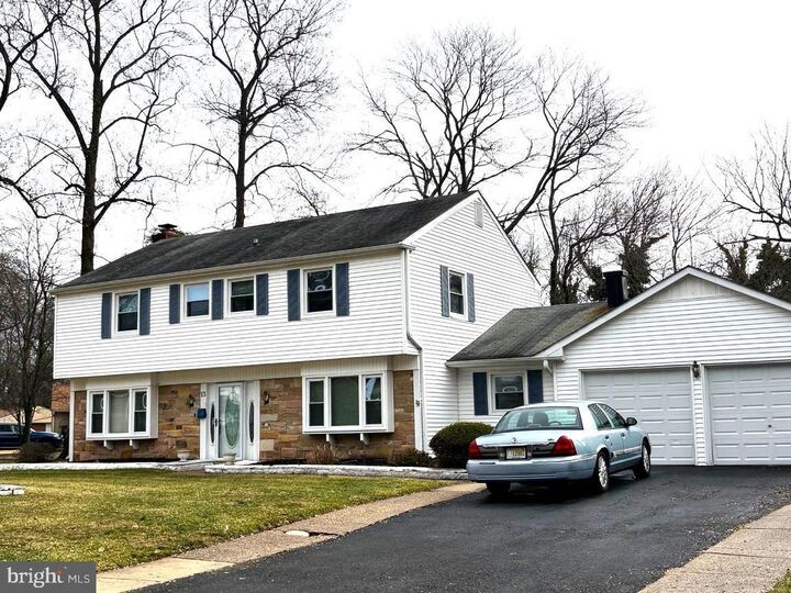 Property Photo: 13 Crosswick Place NJ 08046