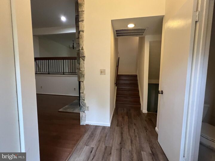 Property Photo:  8729 Sheridan Farms Court  VA 22152 