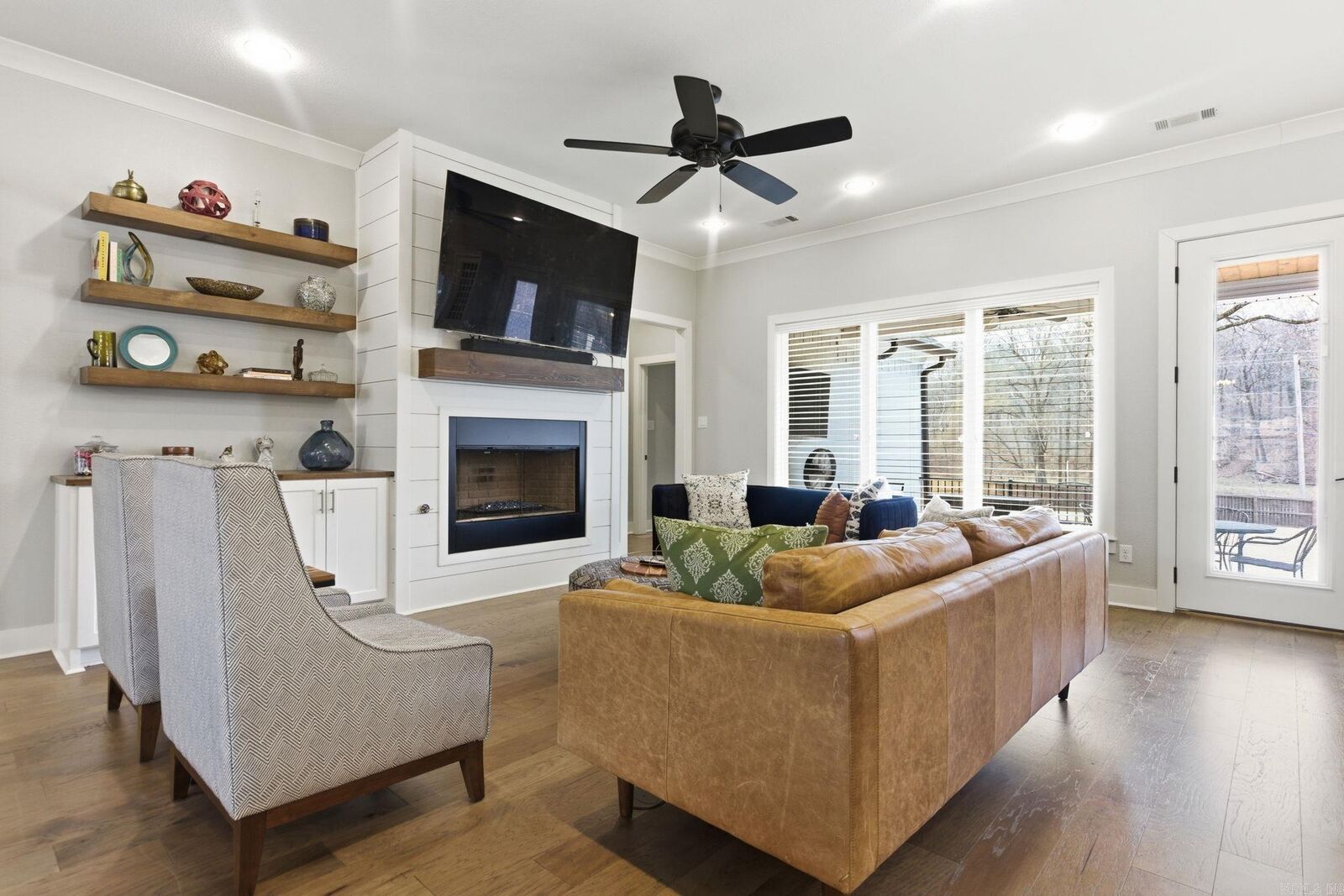 Property Photo:  877 Belle Grove Loop  AR 72019-2185 