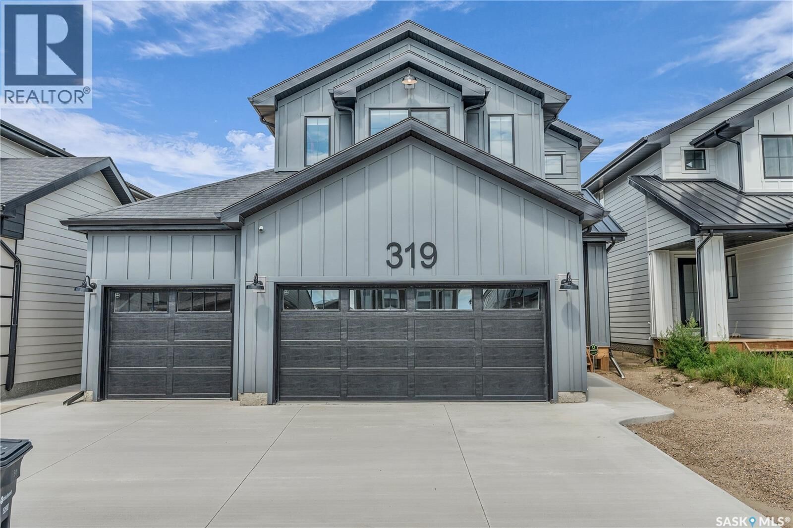 Property Photo:  319 Dziadyk Bend  SK S7V 1M5 