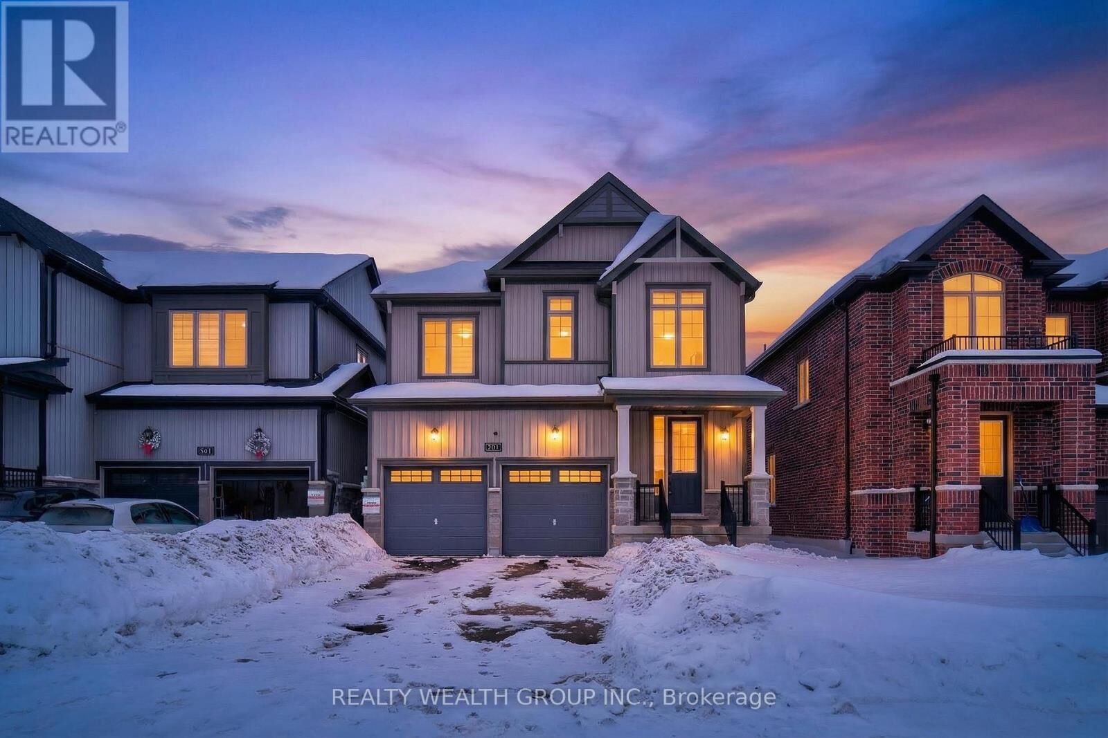 Property Photo:  803 Griffin Trail  ON K9K 0J1 