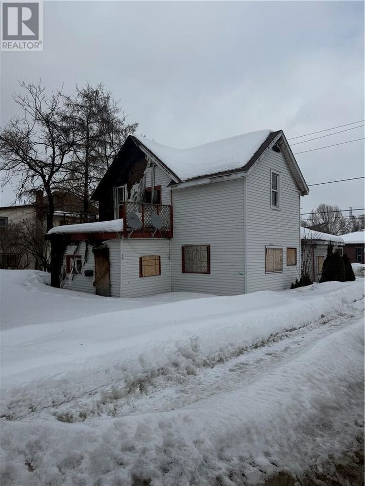 Property Photo:  243 Murray Street  ON P3B 2H6 
