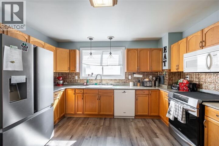 Photo de la propriété:  85 Main Street  ON N8A 2G7 