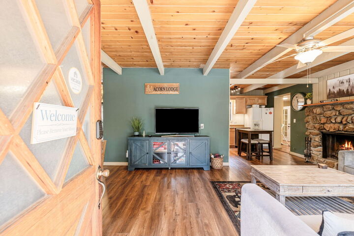 Property Photo:  52172 Acorn Lane  CA 92549 