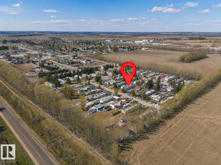 Property Photo: 44 Village Green Mobile Home Park AB T0C 2T0