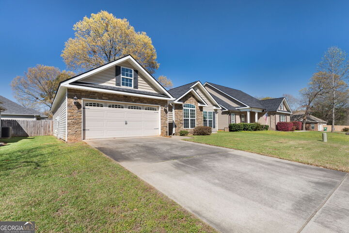 Property Photo:  602 Wooden Eagle Trail  GA 31047 