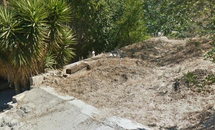 Property Photo: 4376 W Rose Hill Drive CA 90032