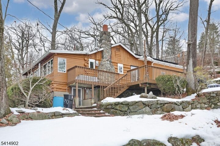 Property Photo:  390 Lakeview Ave  NJ 07456 