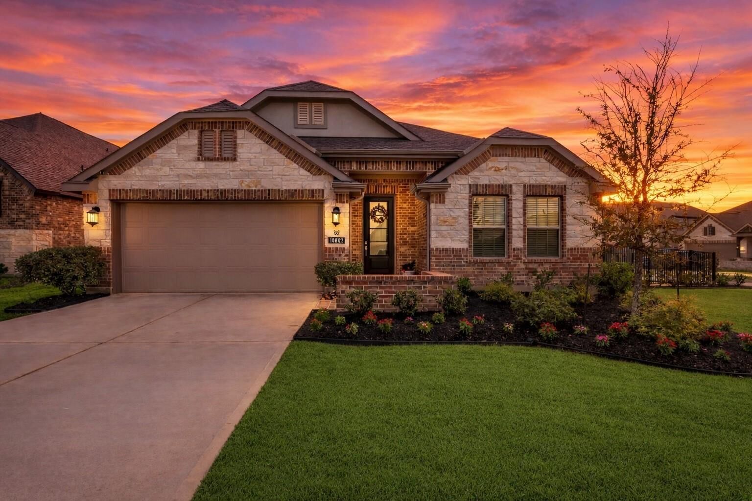 Property Photo:  10802 Carolina Willow Court  TX 77433 