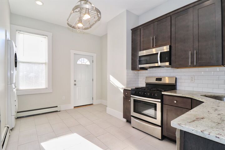 Property Photo:  19 Graham St 1  NJ 07307 