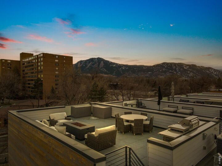 Property Photo: 2475 Walnut St CO 80302