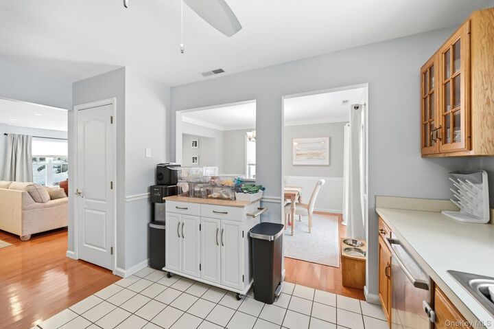 Property Photo:  4401 Hickory Hollow Lane  NY 10512 