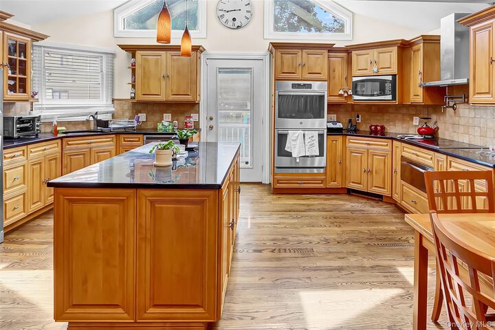 Property Photo:  2070 Beverly Way  NY 11566 