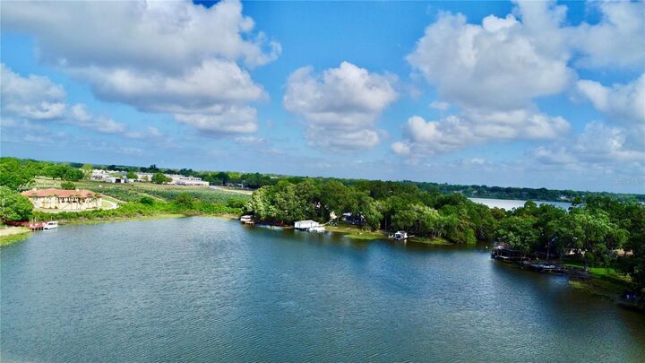 Property Photo:  404 E Orlando Avenue 8B  FL 34761 