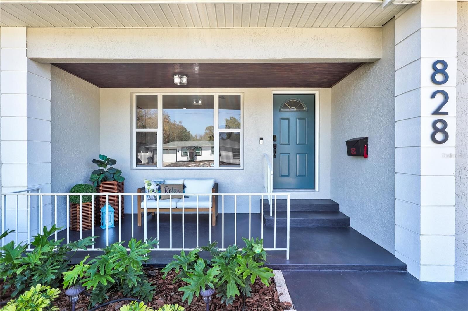 Property Photo: 828 50th Avenue S FL 33705