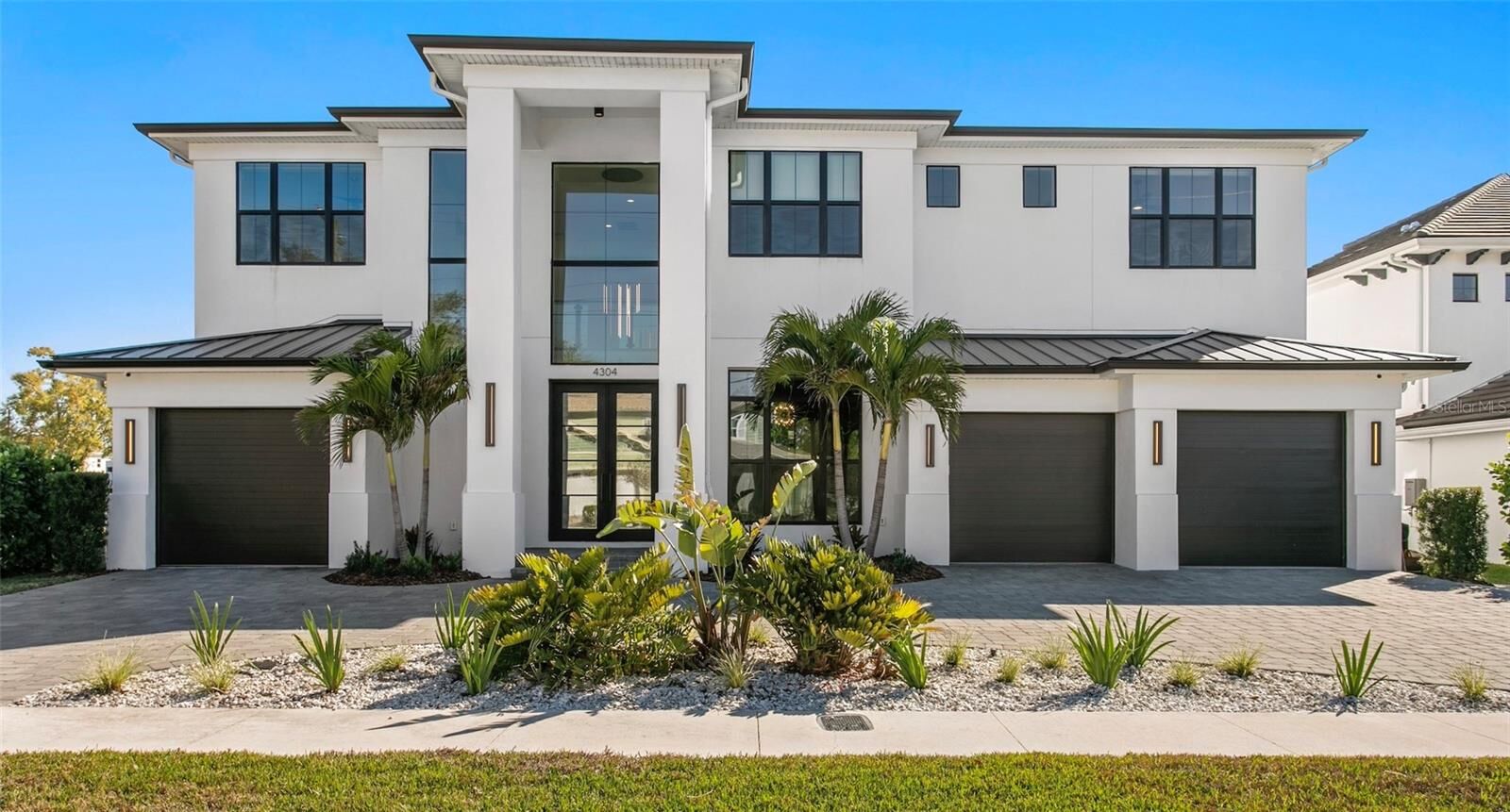 Property Photo:  4304 W Jetton Avenue  FL 33629 
