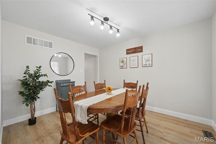 Property Photo:  17134 Elm Trail Drive  MO 63025 