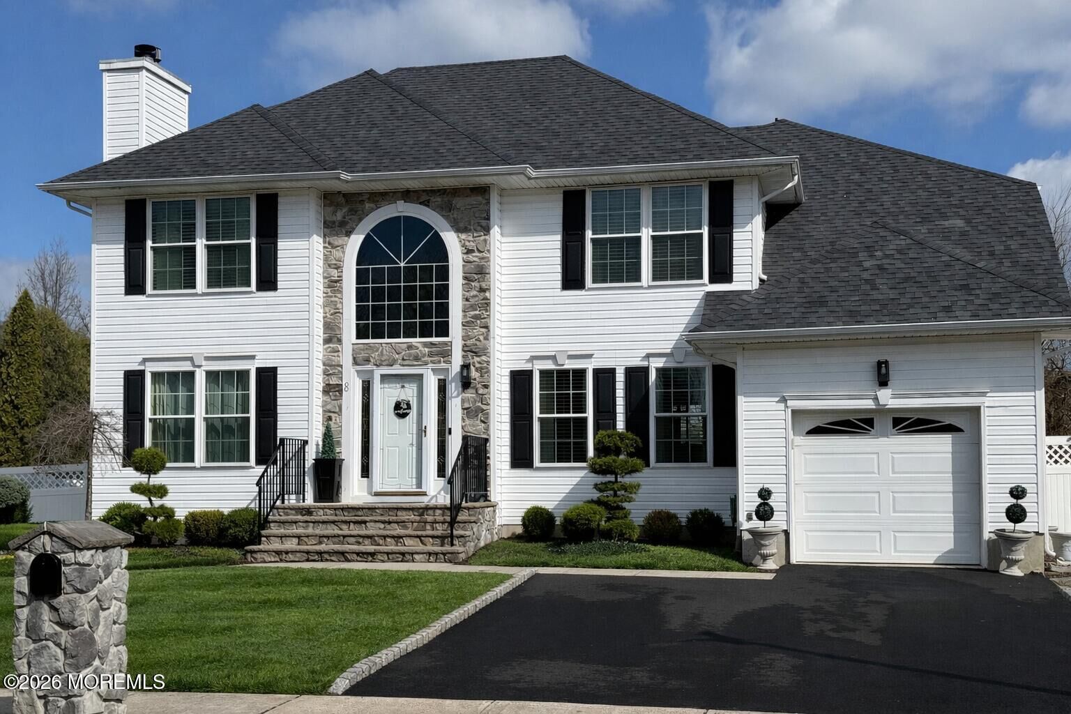 Property Photo:  8 Heritage Drive  NJ 07726 