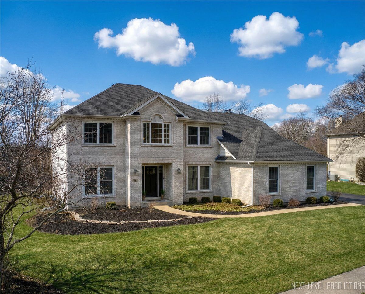 Property Photo:  2007 Gillenwater Street  IL 60510 