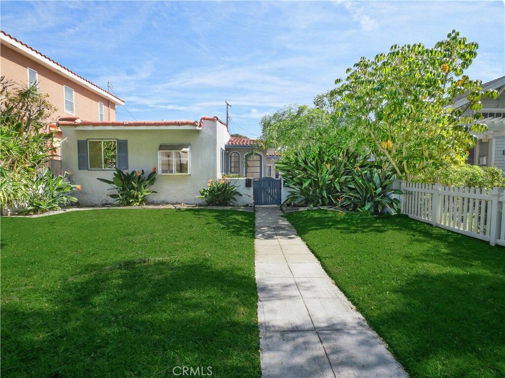 Property Photo:  1920 Gramercy  CA 90501 