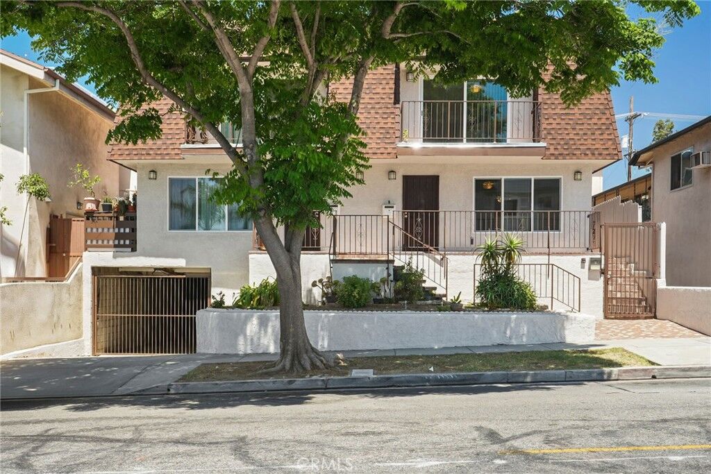 Property Photo:  429 E Providencia B  CA 91501 