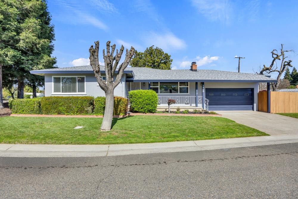 Property Photo:  1900 Flowers Street  CA 95825 
