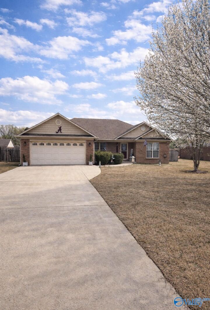 Property Photo: 20400 Johnson Road AL 35613