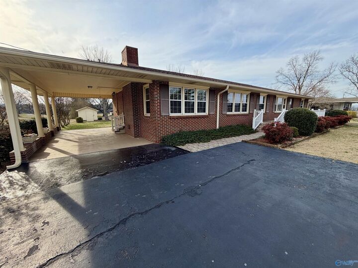 Property Photo:  9450 US Highway 431  AL 35763 