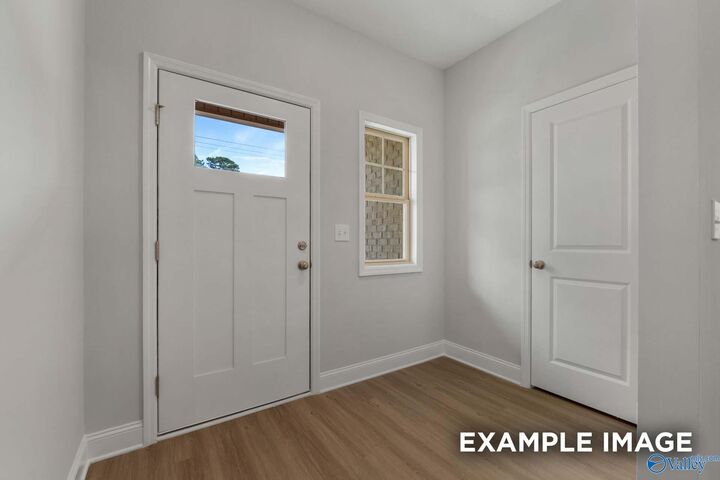 Property Photo: 412 Clyde Lane SE AL 35640