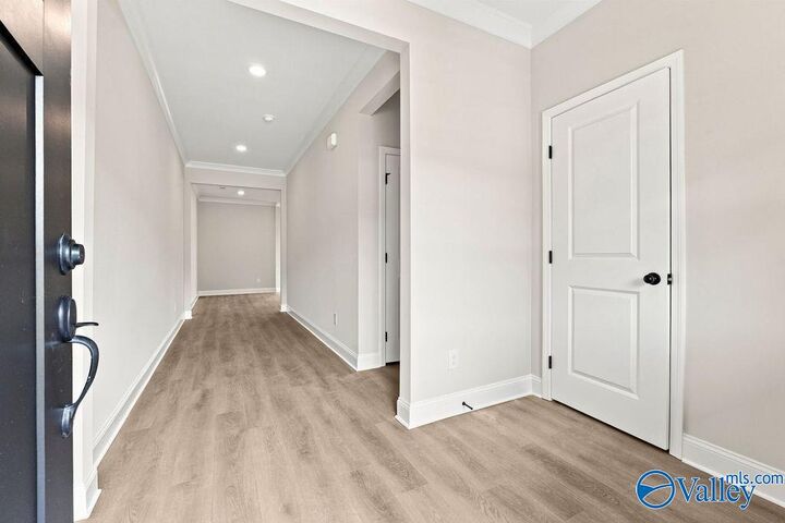 Property Photo:  412 Clyde Lane SE  AL 35640 