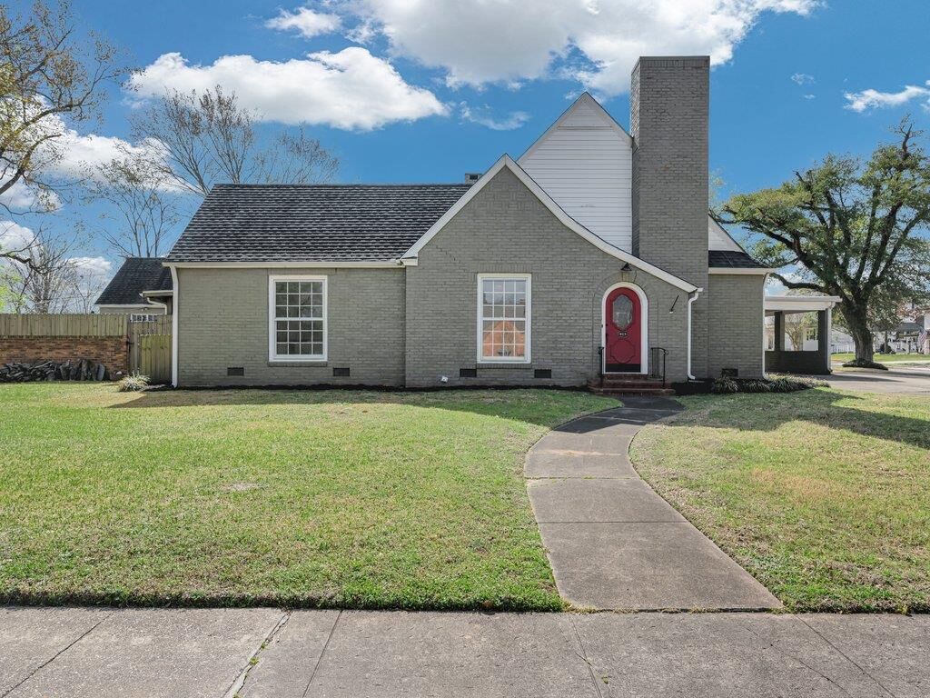 Property Photo:  813 W Grove Avenue  TX 75904 