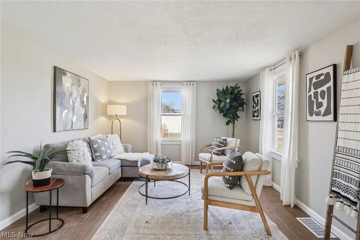 Property Photo: 62 Jacobs Road OH 44425