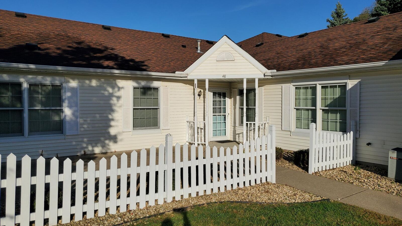 Property Photo:  48 Thompson Avenue W 40  MN 55118 